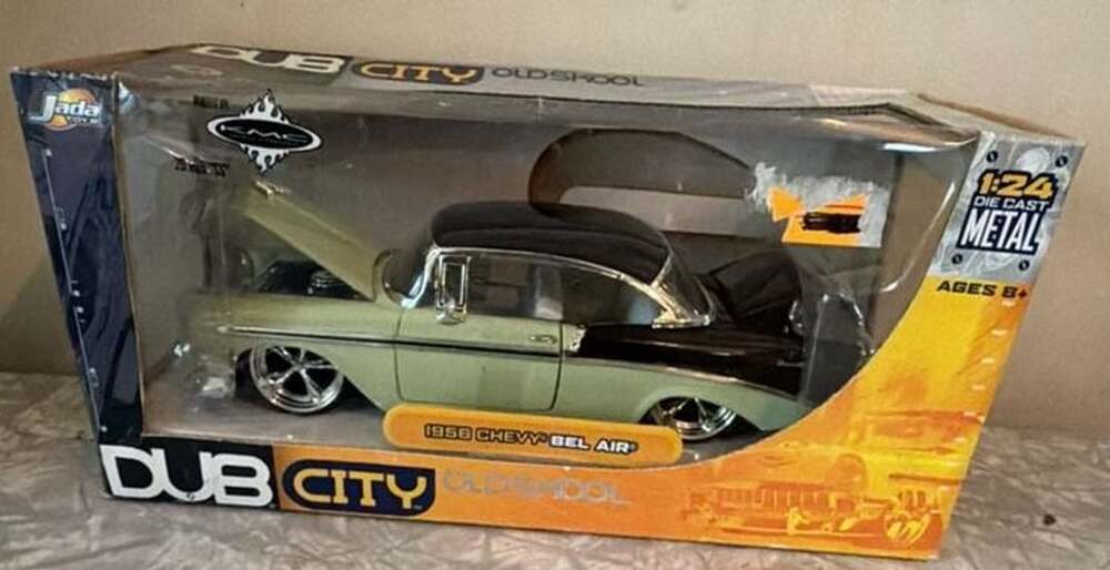 Jada Toys Dub City Old Skool 1956 Chevy Bel Air 1:24 Scale Diecast Car